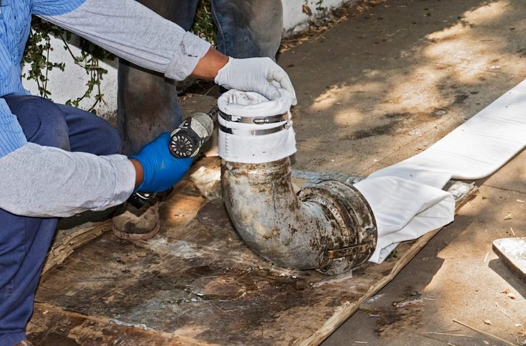 installing water liner in drain pipe